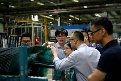 见伟巴斯特的极致天窗工艺冰球突破豪华版app遇(图21)