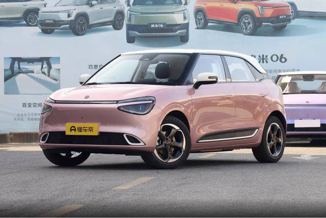 88万起带老婆试驾东风奕派纳米01冰球突破游戏网站新年出行的新宠售5(图3)